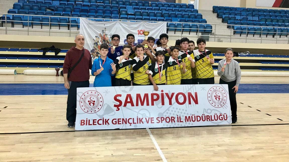 FUTSAL TURNUVASINDA ŞAMPİYON OSMANGAZİ